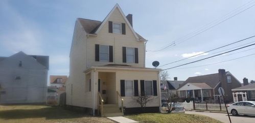 2500 Dewees St, Mckeesport, PA 15132-1452