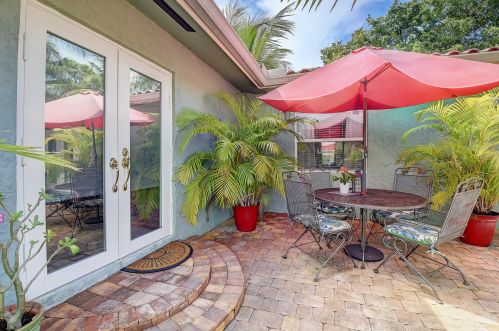 3000 Sherwood Blvd, Delray Beach FL  33445-5617 exterior