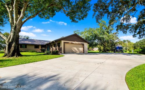 3605 Indian Riv Dr, Cocoa FL 32926-8704 exterior