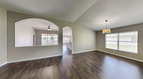 6606 Brighton Park Dr, Ruskin, FL 33572-8100