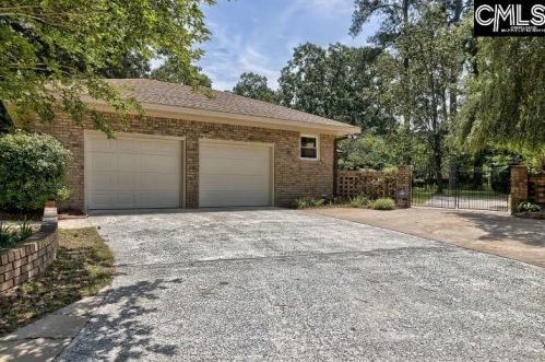 1104 Baywater Dr, Cayce-West Columbia SC  29170-3119 exterior