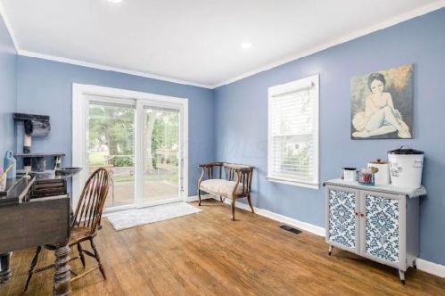 3281 Voeller Ave, Darbydale OH  43123-3123 exterior