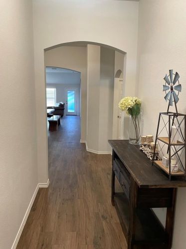 10817 Live Oak Creek Dr, Fort Worth, TX 76108