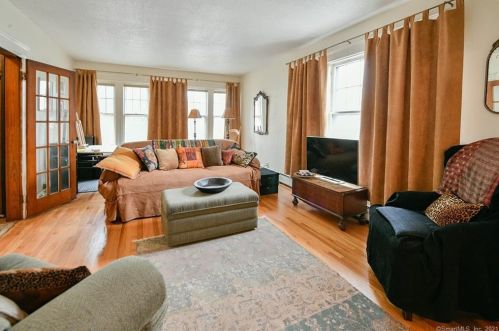 79 Seymour St, Waterbury CT  06708-3731 exterior
