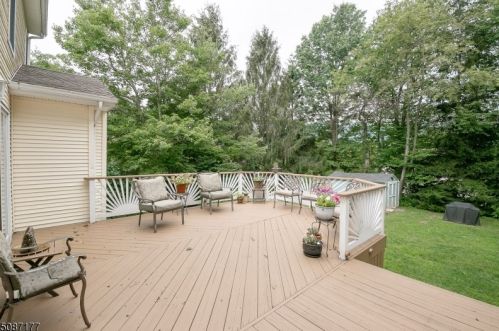 10 Doral Blvd, Washington NJ  07882-1553 exterior