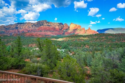 206 Calle Francesca, Sedona AZ 86336-4760 exterior