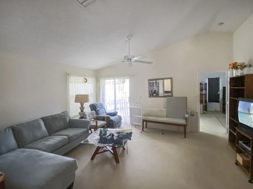 1067 Island Manor Dr, West Palm Beach, FL 33413-2043