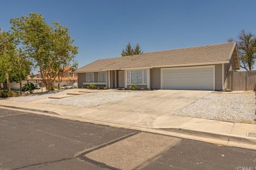 12489 Aspenview Cir, Victorville, CA 92392-6208