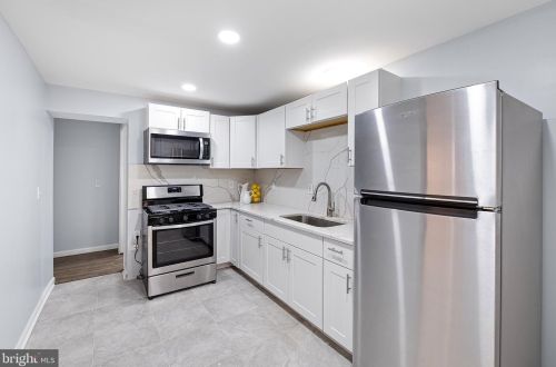 1229 Heald St, Wilmington DE  19802-5240 exterior