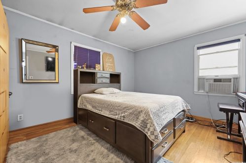 12 Covington St, Huntington Station NY  11746-8406 exterior