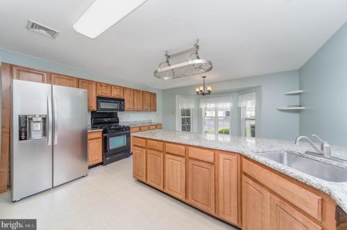 132 Peregrine Ln, Hummelstown PA  17036-8845 exterior