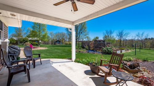 2306 Wesley Chapel Rd, Zanesville OH  43701-9334 exterior