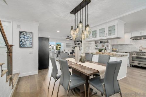 82 Montego Ct, San Diego CA  92118-3251 exterior