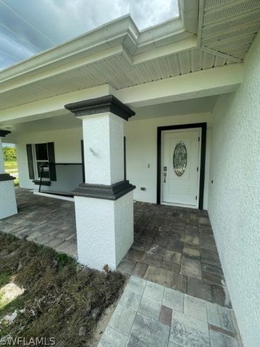 3101 9th St, Lehigh Acres, FL 33976-2902