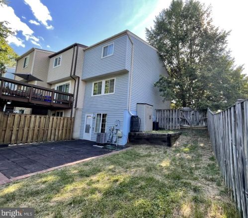 8300 Rocky Forge Ct, Springfield VA  22153-3817 exterior