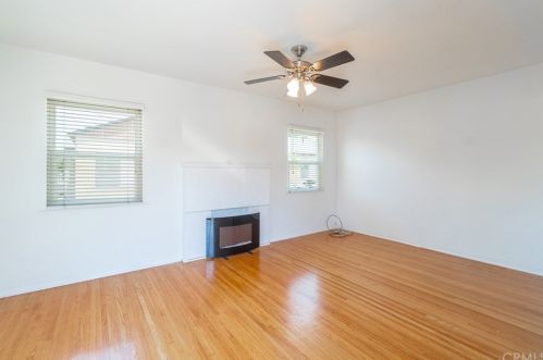 25420 Oak St, Lomita CA  90717-2216 exterior