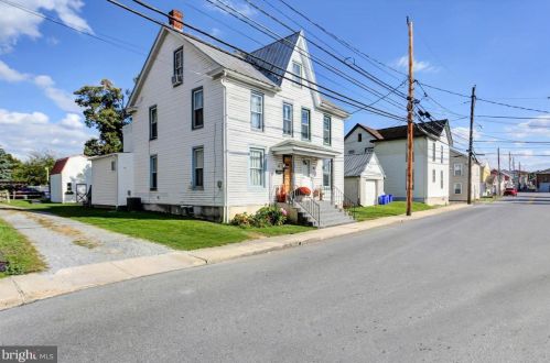 105 Seneca St, Lees Cross Roads, PA 17257-1209