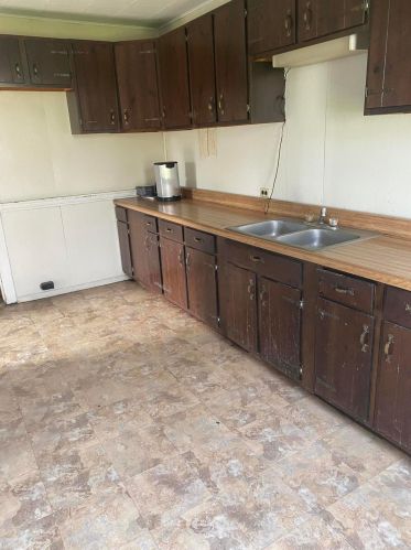 8680 Lilly Chapel Georgesville Rd, West Jefferson OH  43162-9769 exterior