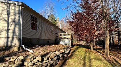 81 Lindholm Rd, Hurleyville, NY 12747-5007