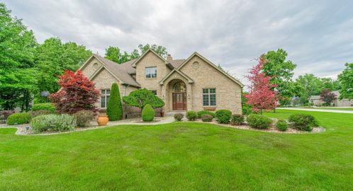 525 Brighton Ln, Dyer IN  46311-4625 exterior