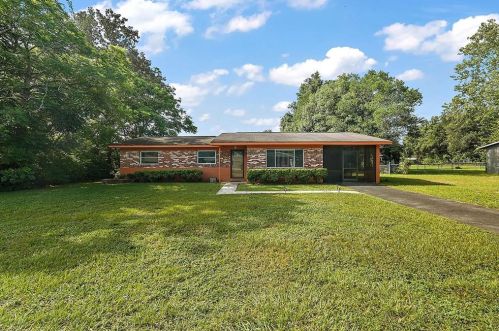 910 45th St, Ocala, FL 34479-1916