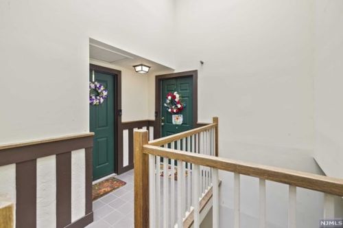 1212 Faulkner Ct, Mahwah NJ  07430-3481 exterior