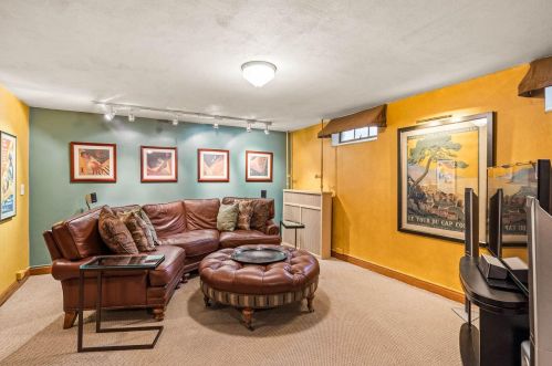 3164 51 Blvd, Milwaukee WI 53216-3236 exterior