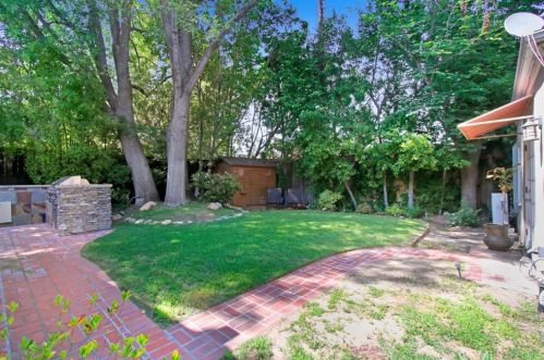11805 Hartsook St, North Hollywood CA  91607-3215 exterior