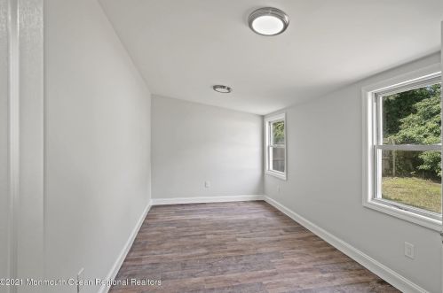 46 Capri Dr, Bricktown NJ  08723-7633 exterior