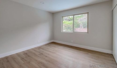 6319 Lake Athabaska Pl, San Diego CA  92119-3526 exterior