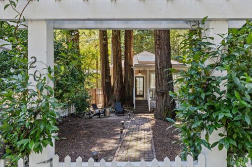 207 Madrone Ave, Larkspur CA  94939-1912 exterior