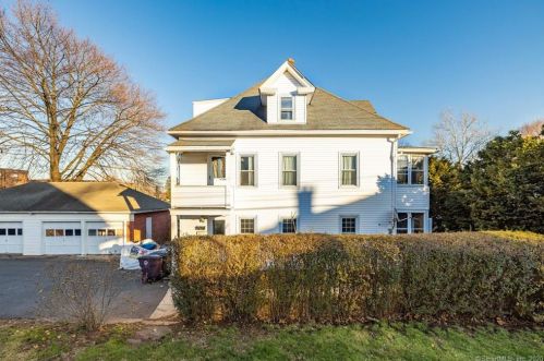 28 Peck St, New Britain, CT 06051-1383