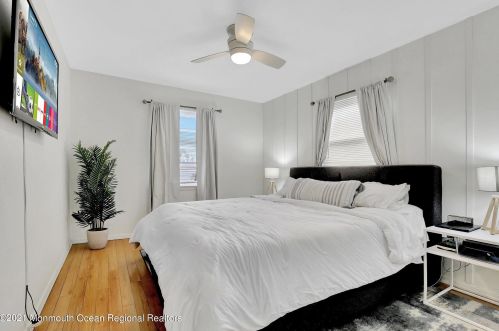 97 Ocean Ave, Middletown NJ  07748-5651 exterior