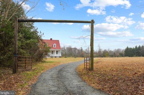 640 Belle Plains Rd, Fredericksburg, VA 22405-3440