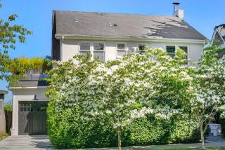 1420 32nd Ave, Seattle, WA 98144-3916