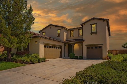 53187 Trailing Rose Dr, Lake Elsinore CA  92532-1660 exterior