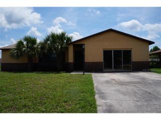 402 Long Dr, Kissimmee, FL 34759-4017