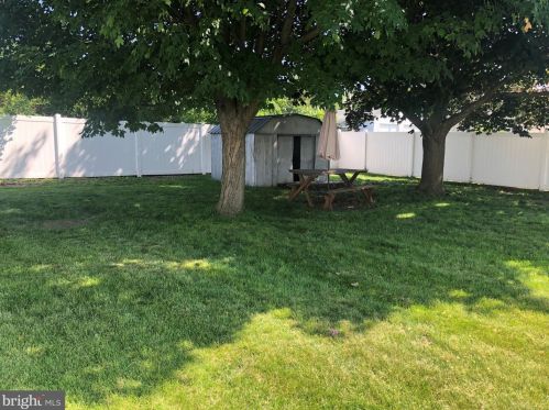 121 Grn St, Camp Hill PA  17011-6552 exterior