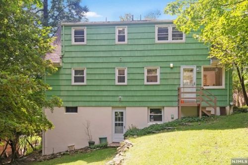 215 Hiawatha Blvd, Oakland NJ  07436-3619 exterior