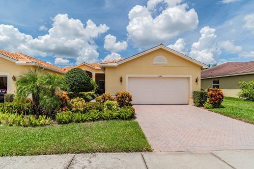 16143 Amethyst Key Dr, Wimauma FL  33598-4027 exterior