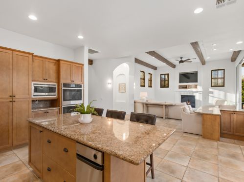 50040 Malaga Ct, La Quinta CA  92253-8918 exterior