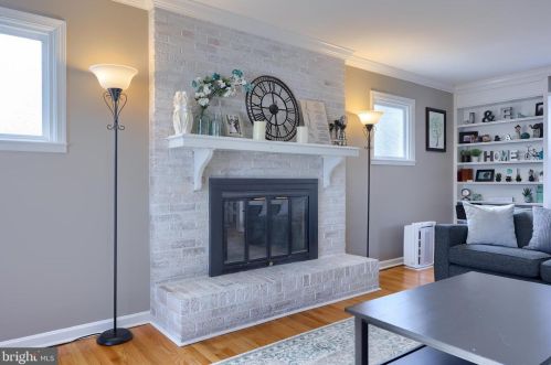 1449 Jill Dr, Hummelstown PA  17036-9005 exterior