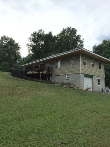 909 Quaker Ln, Staatsburg, NY 12580-5605