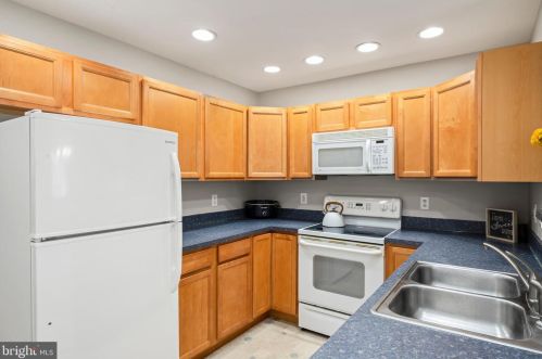 207 Saylers Creek Rd, Locust Grove VA  22508-5119 exterior