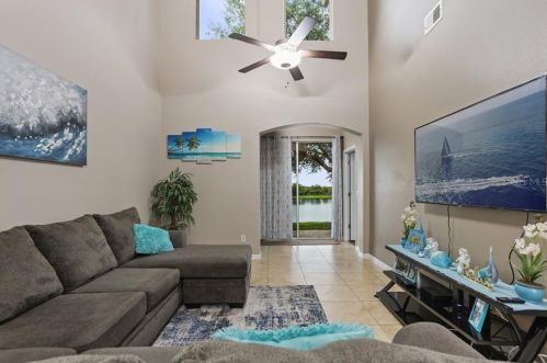 6116 Chapledale Dr, Orlando, FL 32829-7718