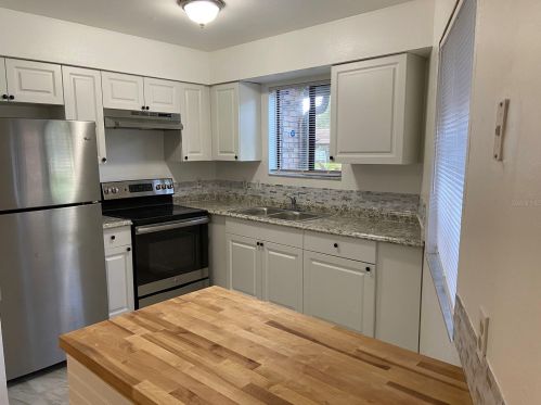 1708 Foxhall Cir, Kissimmee FL 34741-2979 exterior