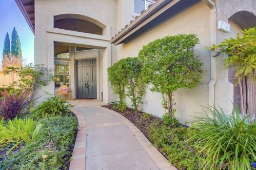 4939 Riding Ridge Rd, San Diego, CA 92130-2777