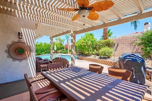 79806 Barcelona Dr, La Quinta CA  92253-8809 exterior