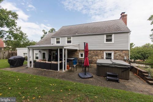 2304 Coles Blvd, Norristown PA  19401-1975 exterior