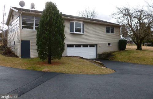 196 Mountain Rd, Siddonsburg, PA 17019-1511